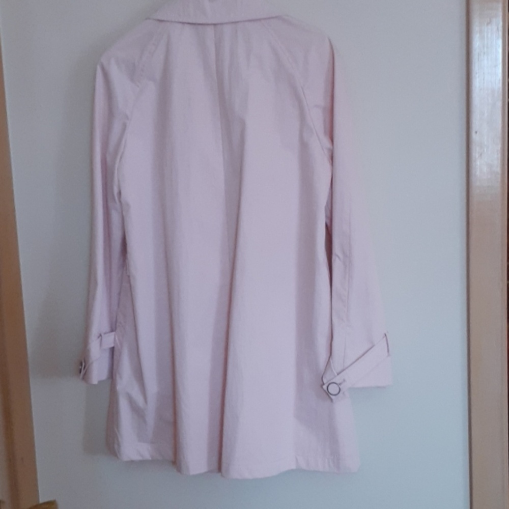 Womens - Picture 3 of 4